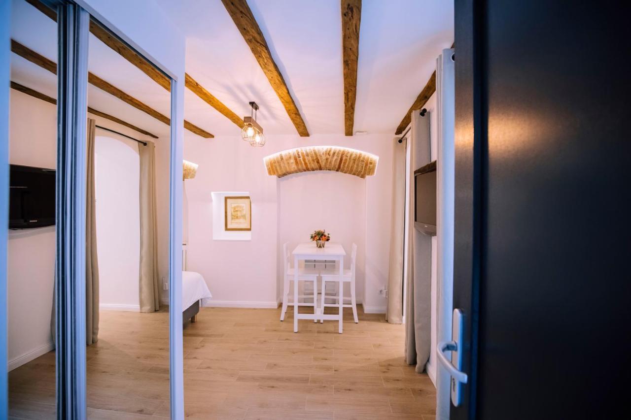 Chic Central Studio Сібіу Екстер'єр фото